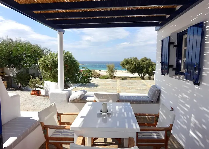 D - Kamari Village * Aliko Beach