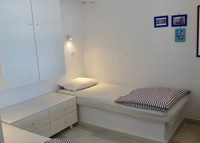 D - Kamari Village Appartement